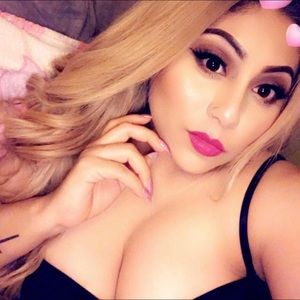 Meet your Posher, Onelia